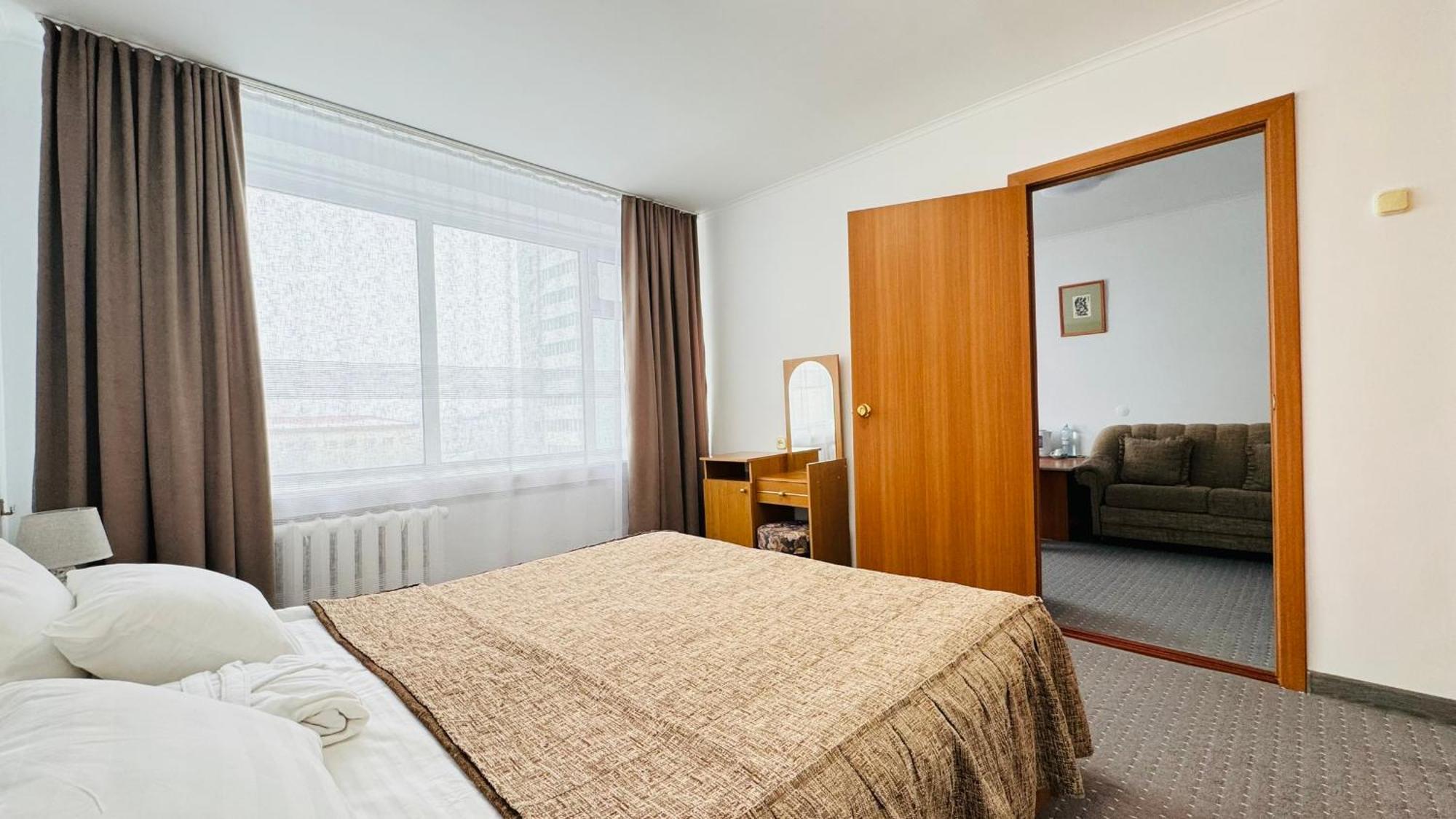 Aktobe Hotel Zewnętrze zdjęcie