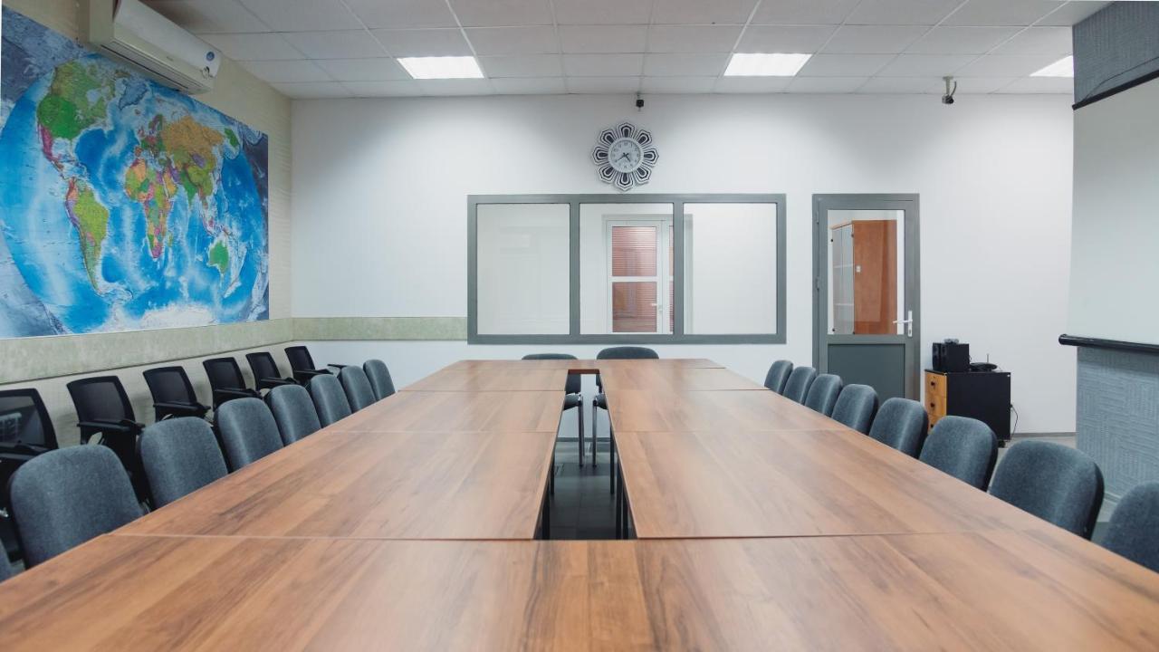 Aktobe Hotel Zewnętrze zdjęcie