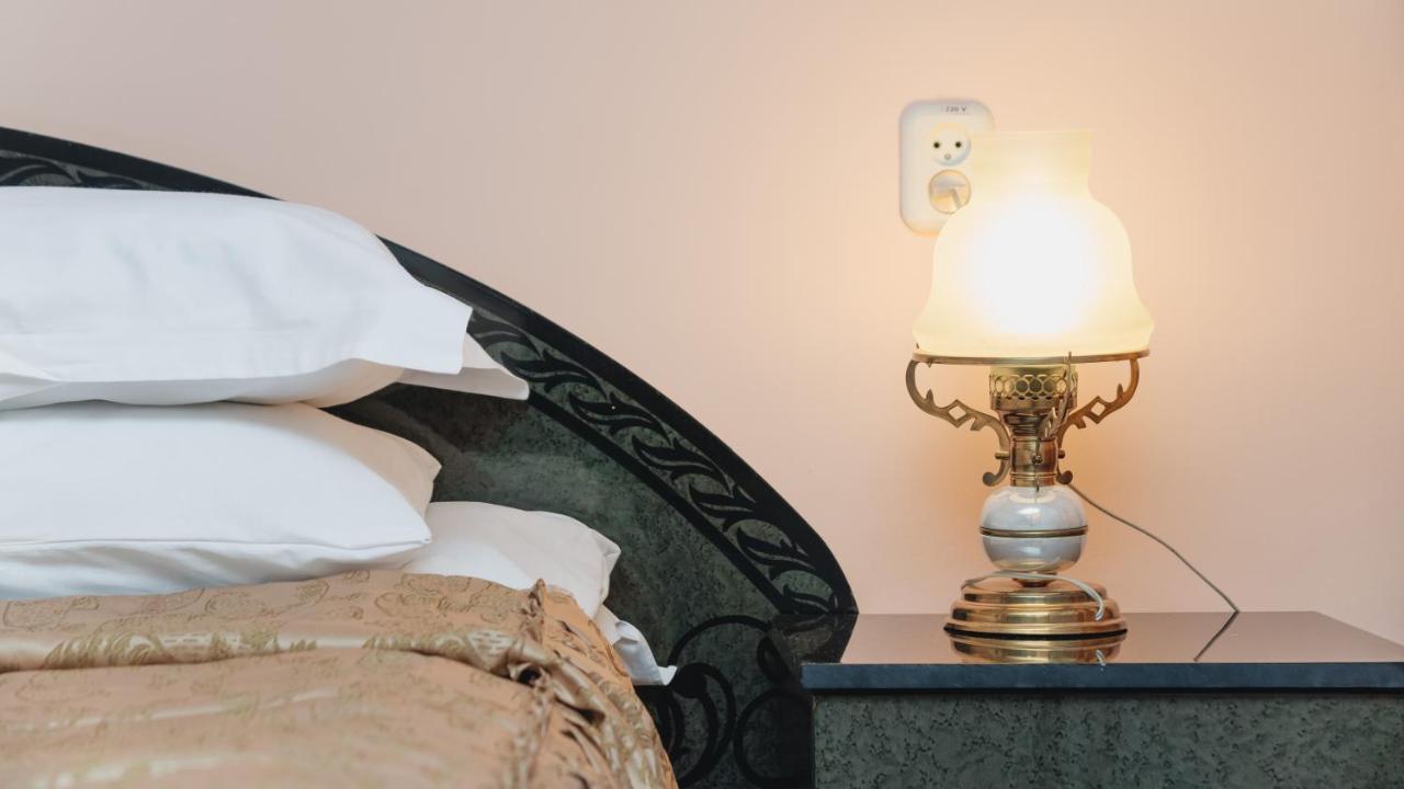 Aktobe Hotel Zewnętrze zdjęcie